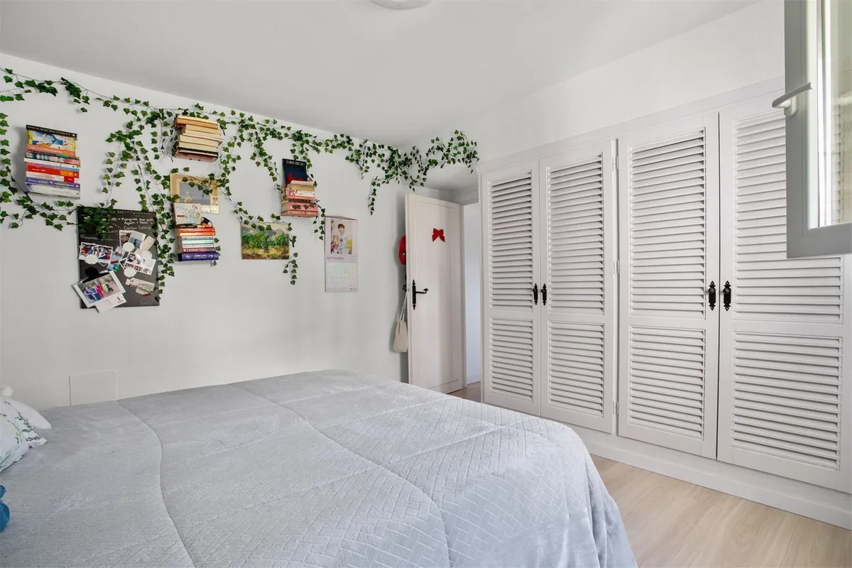 77b4eb89-1c46-40ca-8f1b-6f86ab8370f8