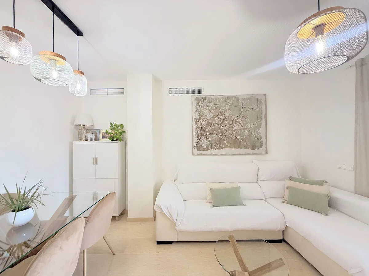 33056953-476b-42a1-8623-40de705ef74f