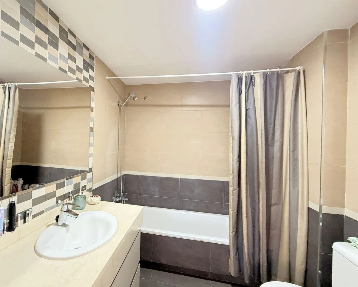 9c10ad7b-a142-4c98-ac21-89d567622906