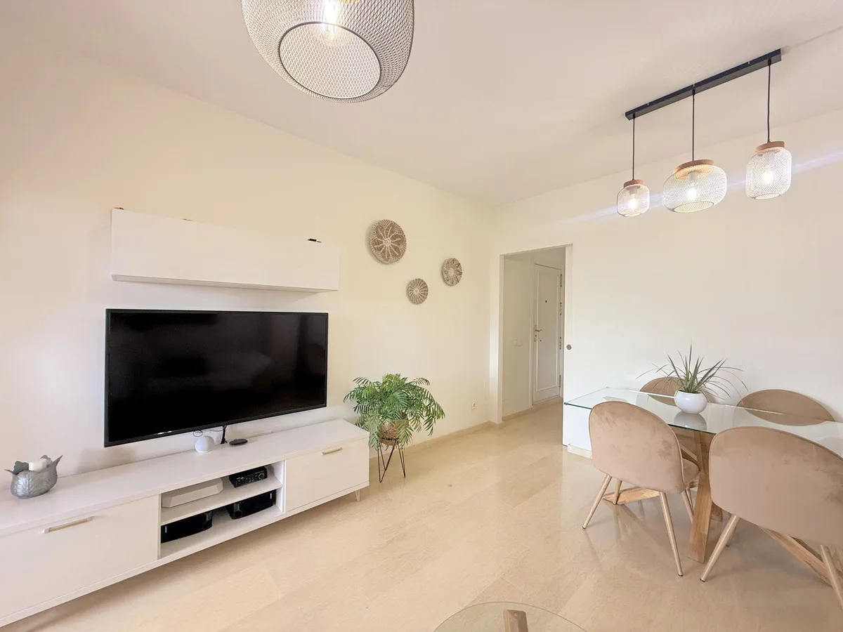 b3d882e8-a207-4ddf-b9f9-8cdc411668c5