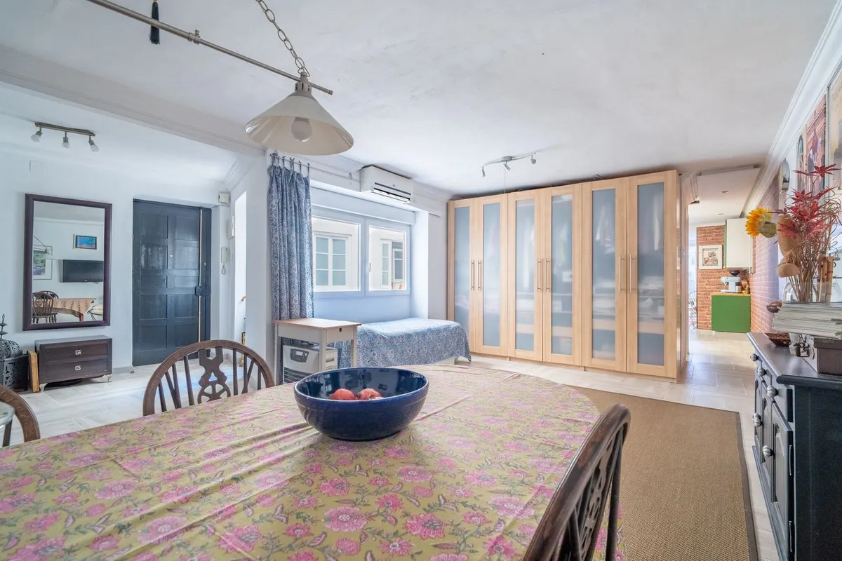 80afa77a-867f-43db-98e2-4953d8a6277e