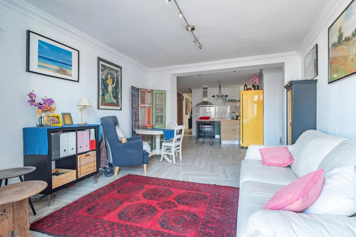 828d6e50-7d20-4bfc-a73f-93c080b8cd05