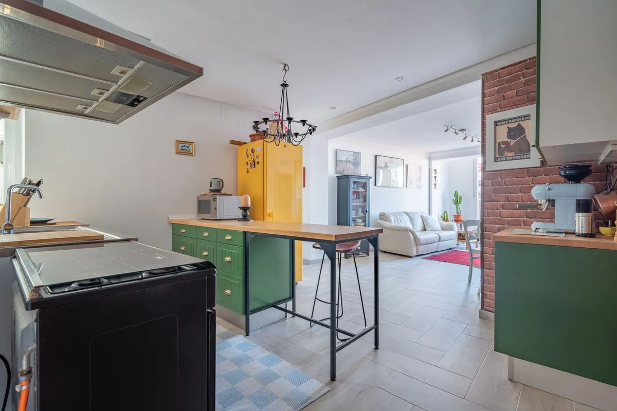 a19f62df-a704-45d2-99c5-f8bca4894c53