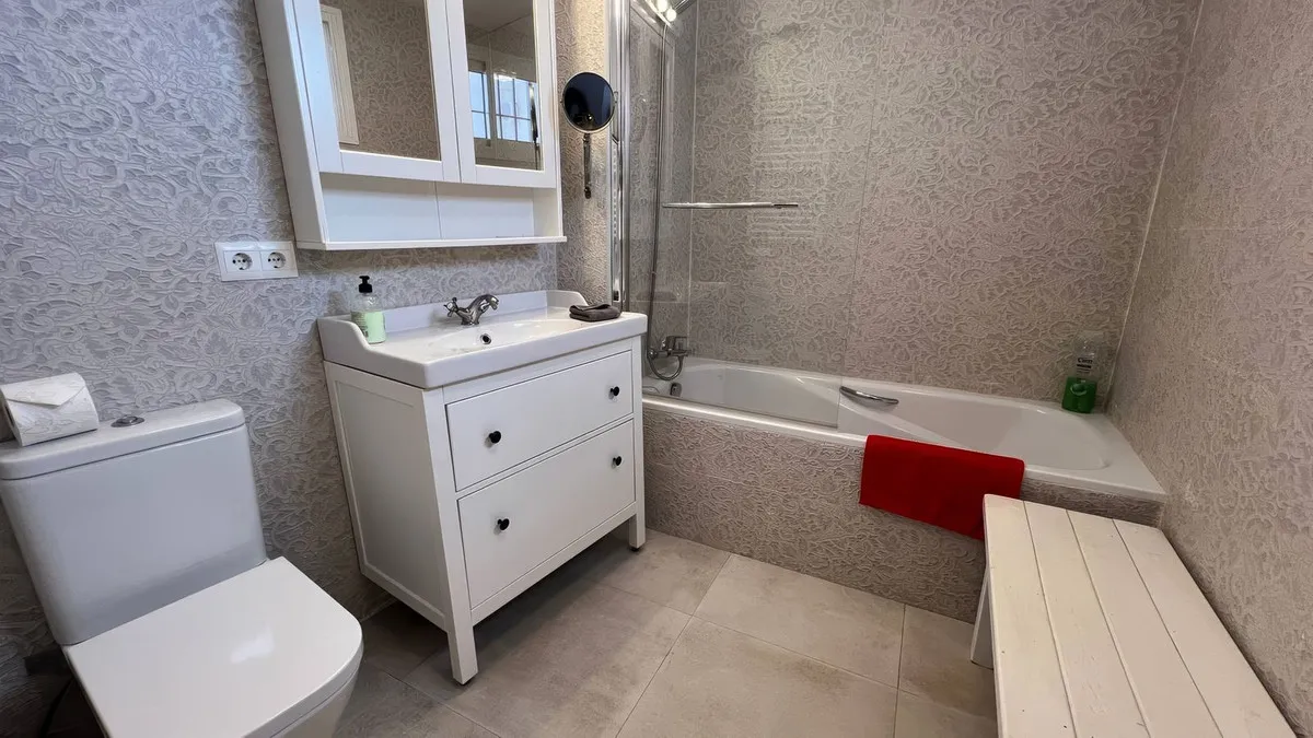 1778872b-74b5-4485-96b4-df6ebb70cd4e