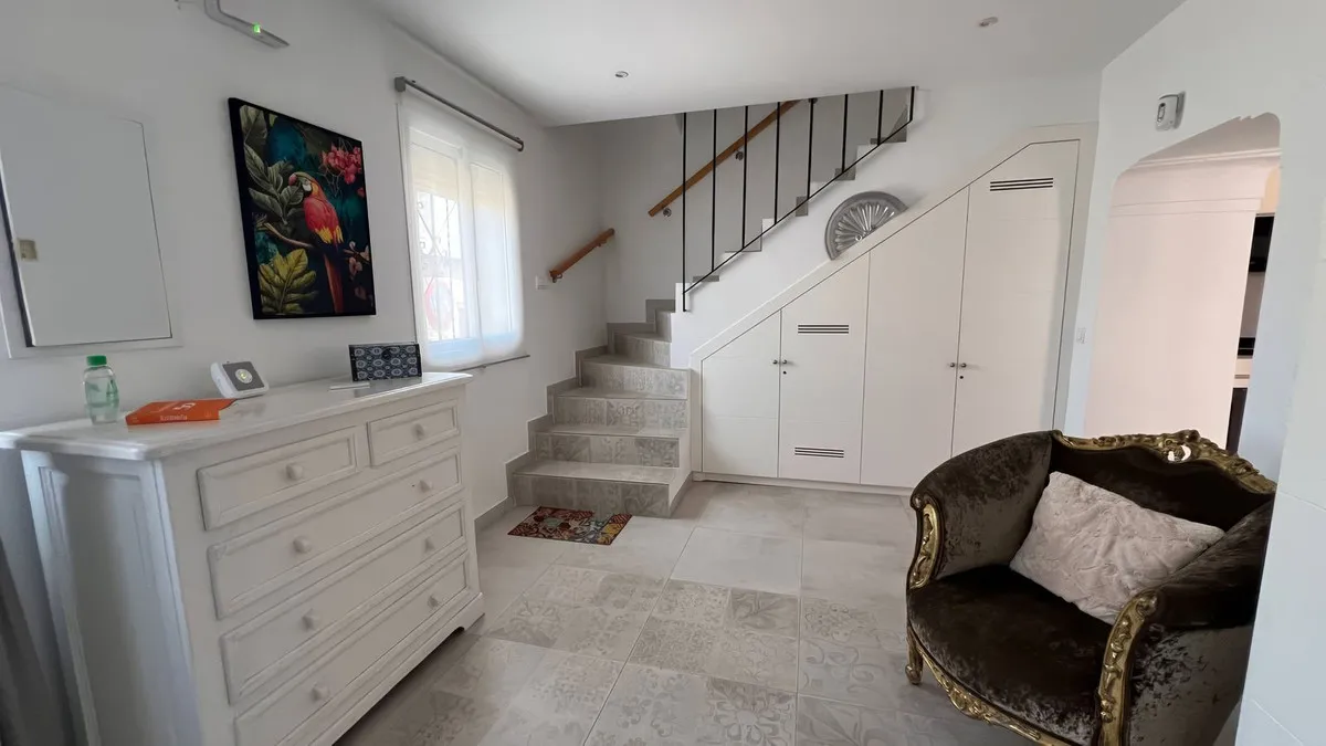 4b04e3b3-2162-47f2-90eb-b362d6951a6c