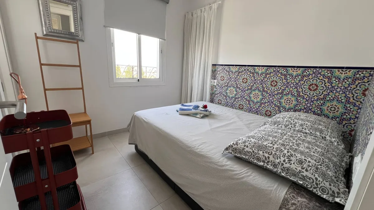 b4ee5f6a-ac29-46fb-96db-a771d7885205