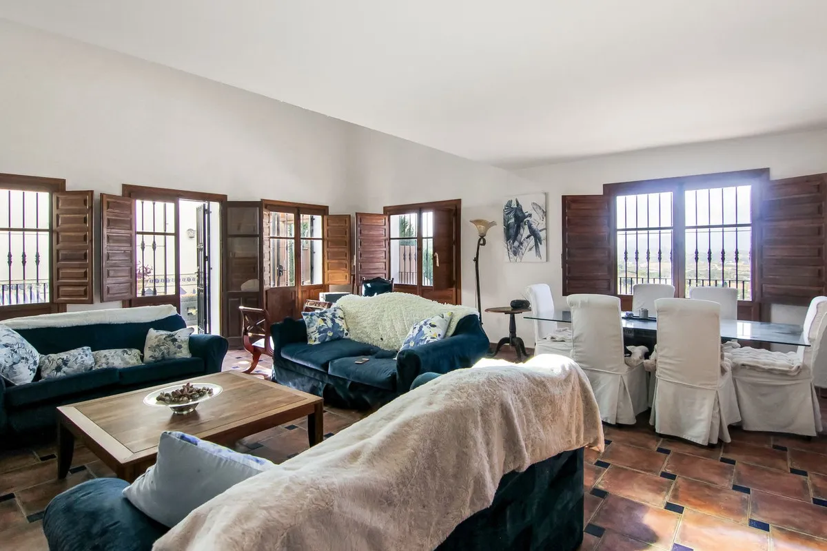 3fe8c063-3639-474a-a2d4-208a1474d134