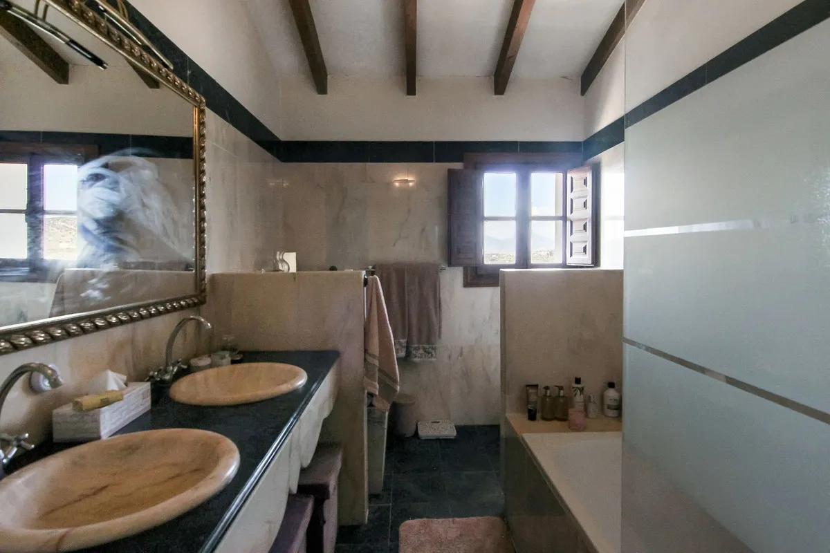 9877c0be-ce66-4c5a-a398-1ad0e98531b7