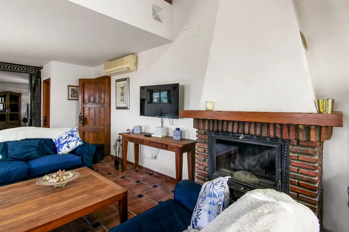 dc1cd815-dfba-4247-8115-ae92b80344dc