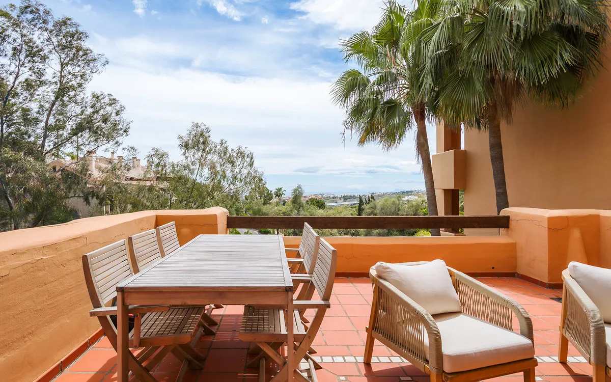 8cc01648-c4f6-48bc-98f9-a3bc6a1979d0