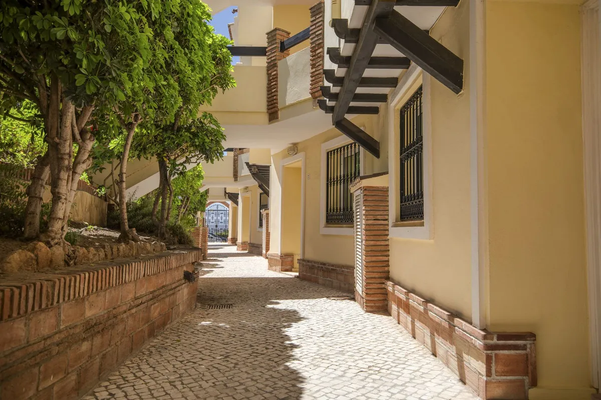 11c7e06d-628b-4809-a6e8-1ce70d8167d2