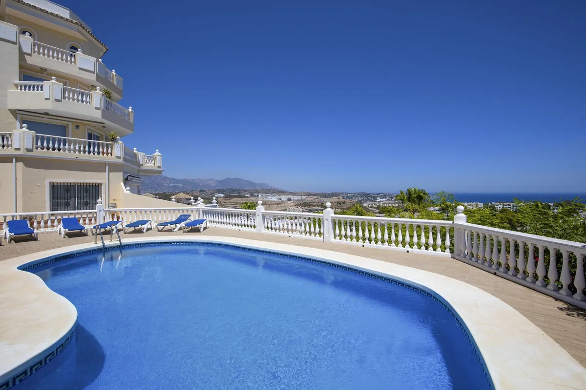 ef51808f-d75c-40f1-a15f-0263c5ef163c