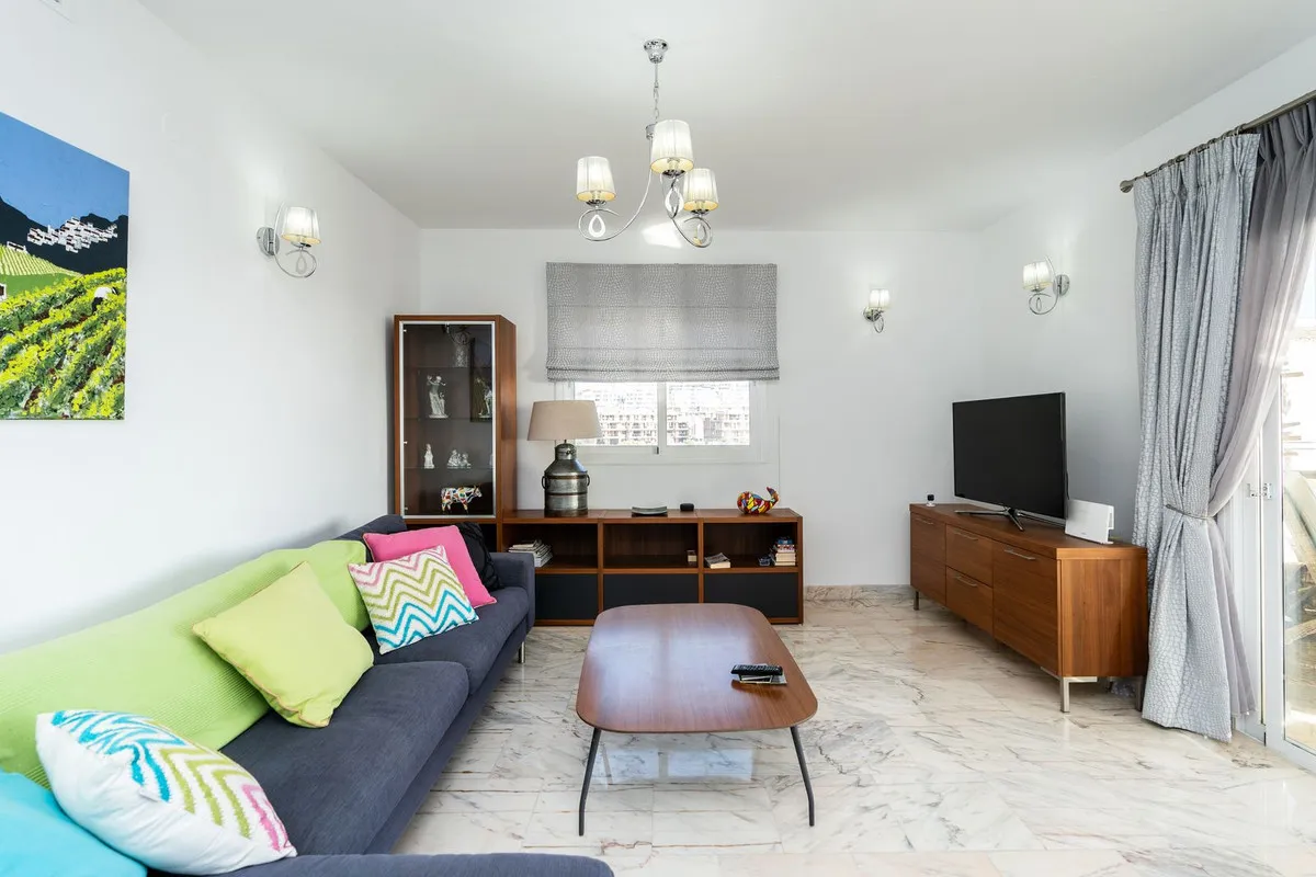 6e3b7c1d-a0fd-4a38-b83d-9bea278579e3