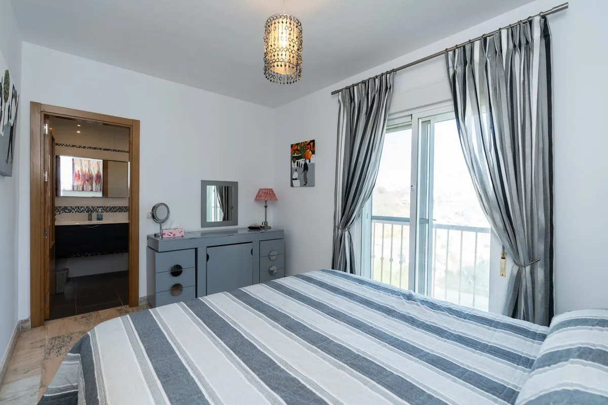 cbf7def4-a95d-484f-8244-74a93f1a192b