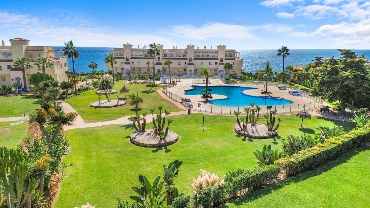 0af72e5d-271c-4f9e-8b4e-f2372b86eea8