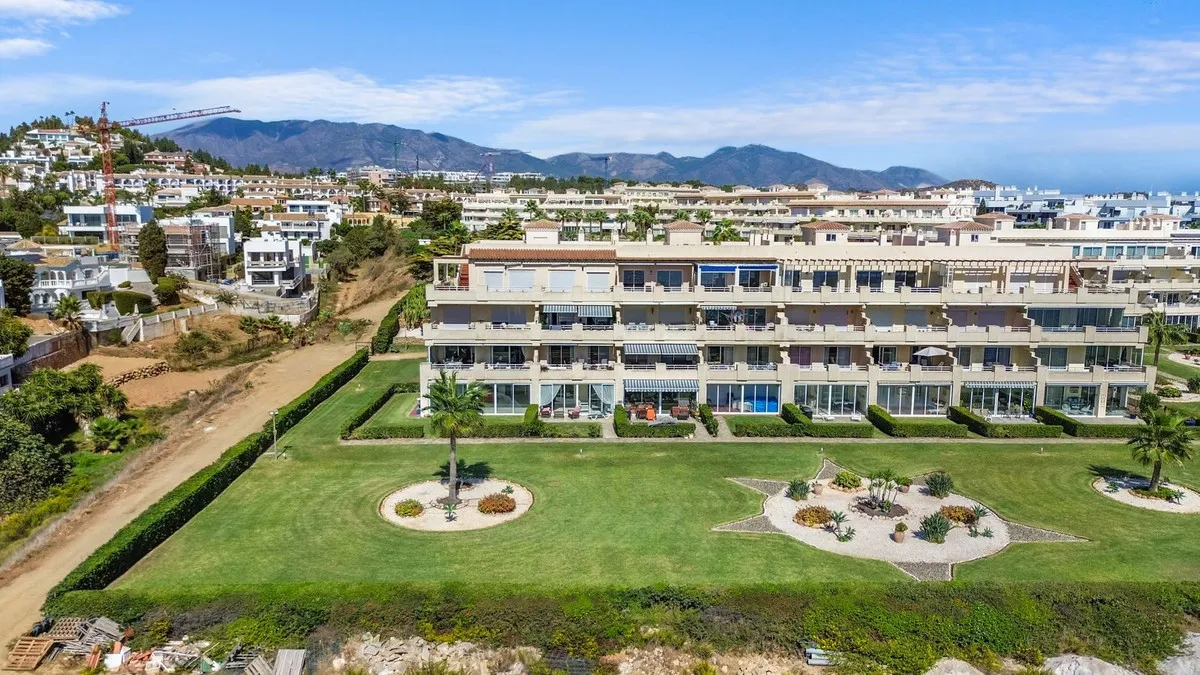 56acda5a-9805-4618-aed2-c6cc973e0049