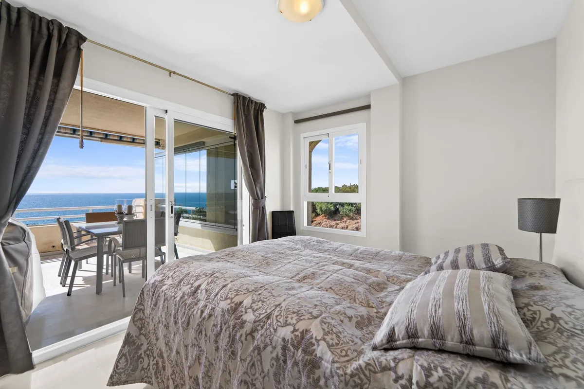 726375b3-bd54-46d3-98d1-63d1c0c7ae51