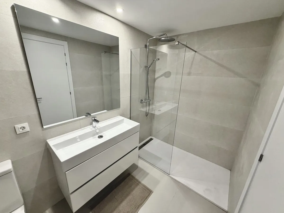 298f2252-96d0-4480-aba3-ae94b20e38a2