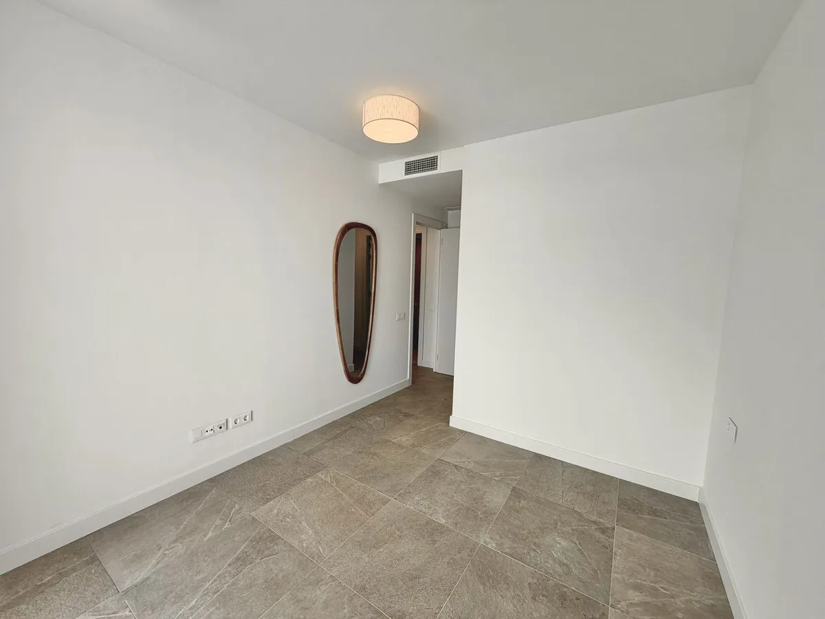 35ebedab-7640-4768-8456-c97683d850cf