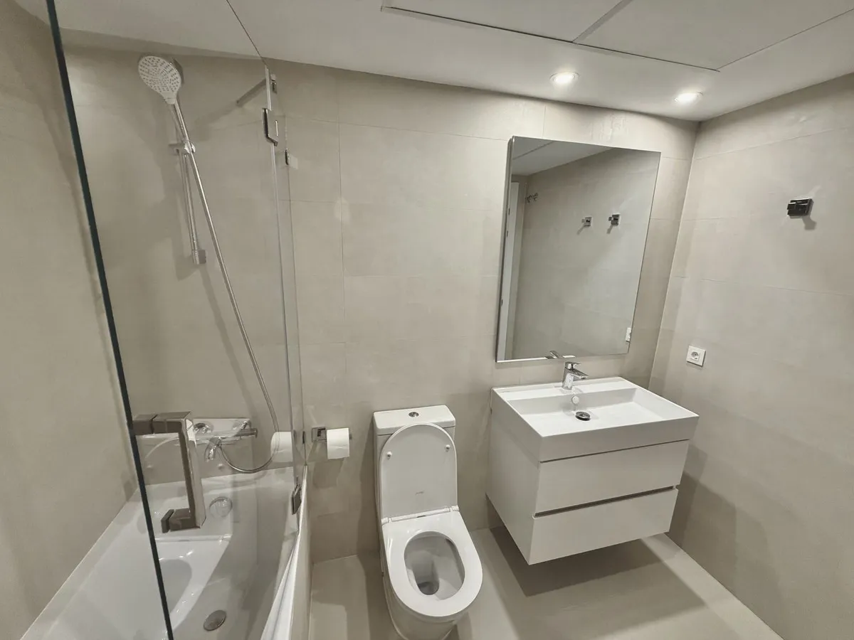 5db1c407-b9a4-40a4-9456-53462df21673