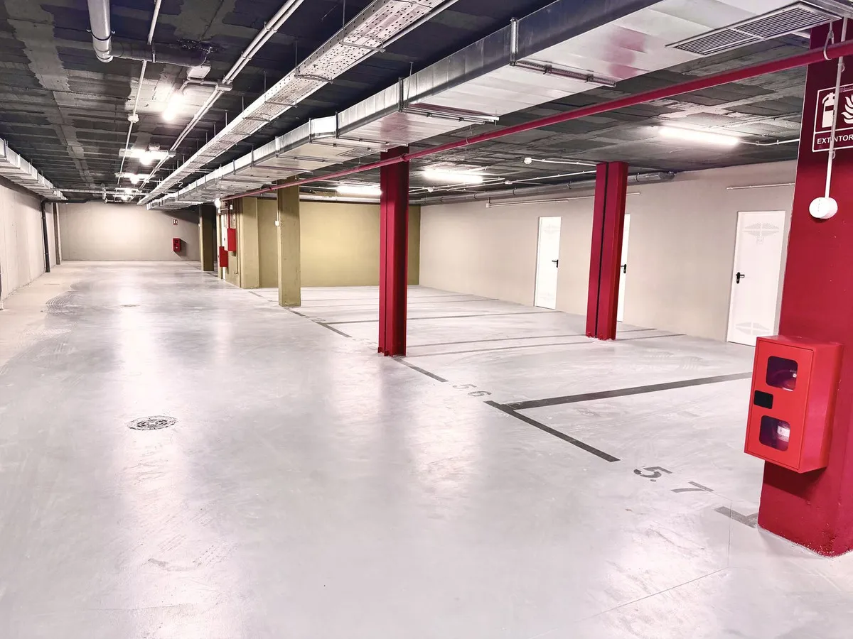 b10d2a95-efaa-41f7-b4ce-74b7cc73254a