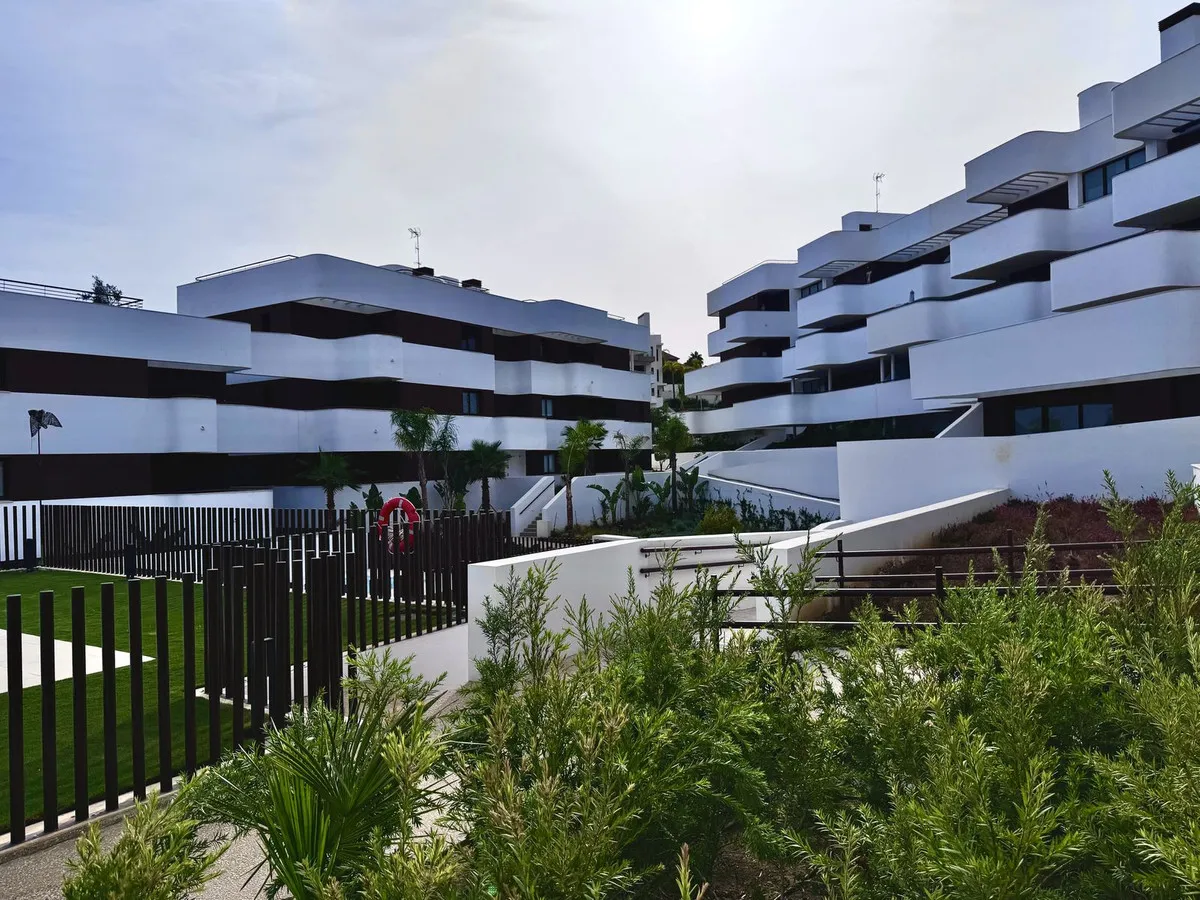 d17ace40-29c7-41fa-bf8f-bb63087a1968