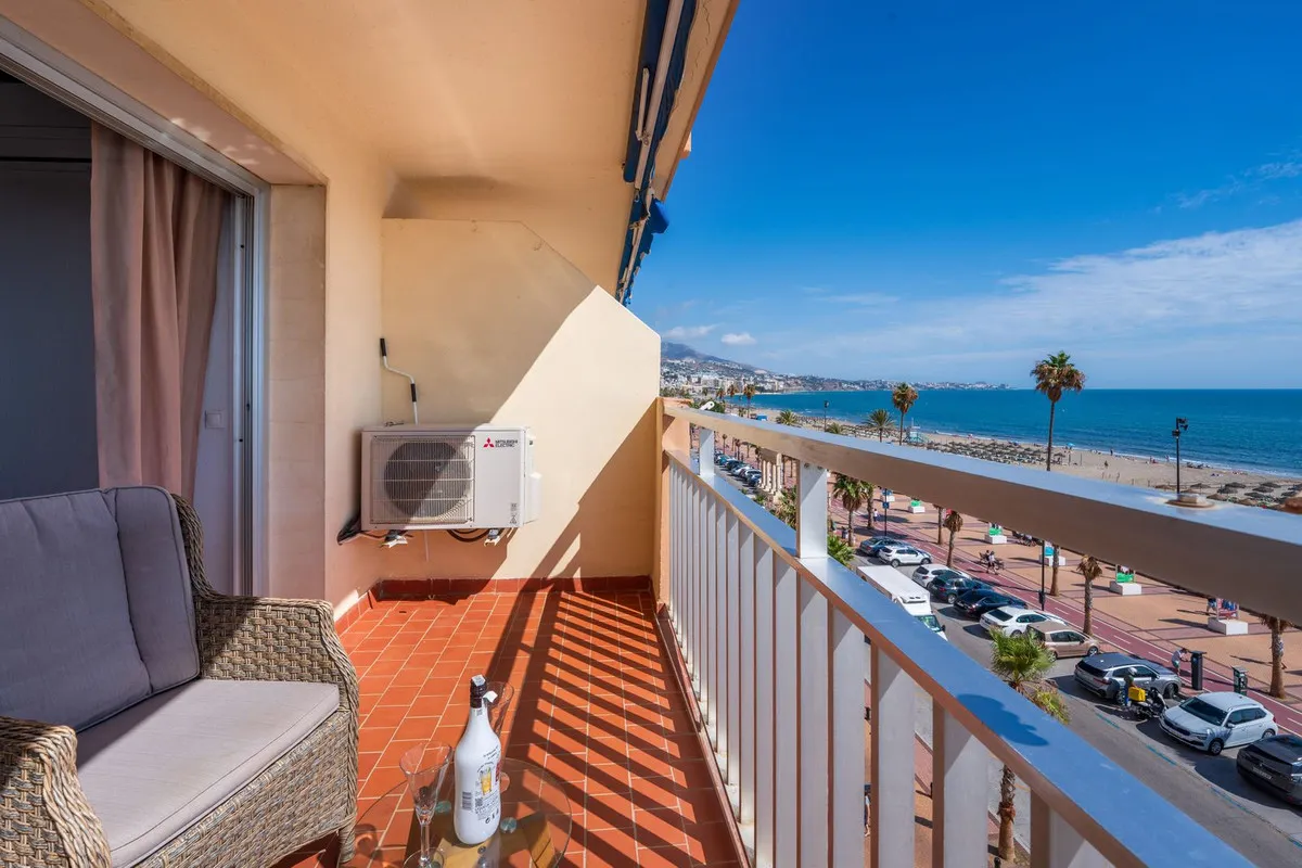 7c851439-f20f-431b-97f9-11bc33a5fb45