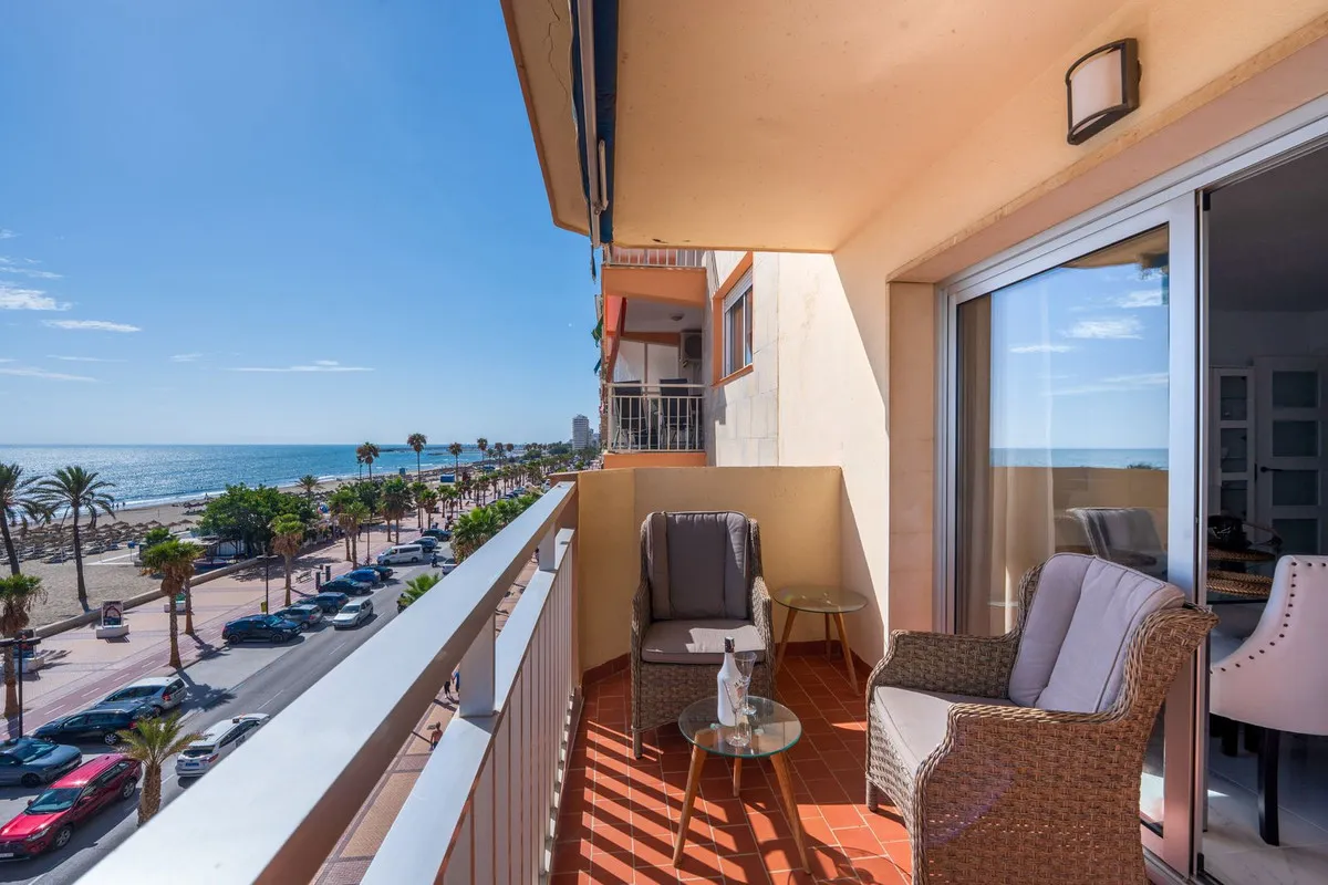 d2db72a9-a1f0-4eca-bb00-66ecc5664a1c