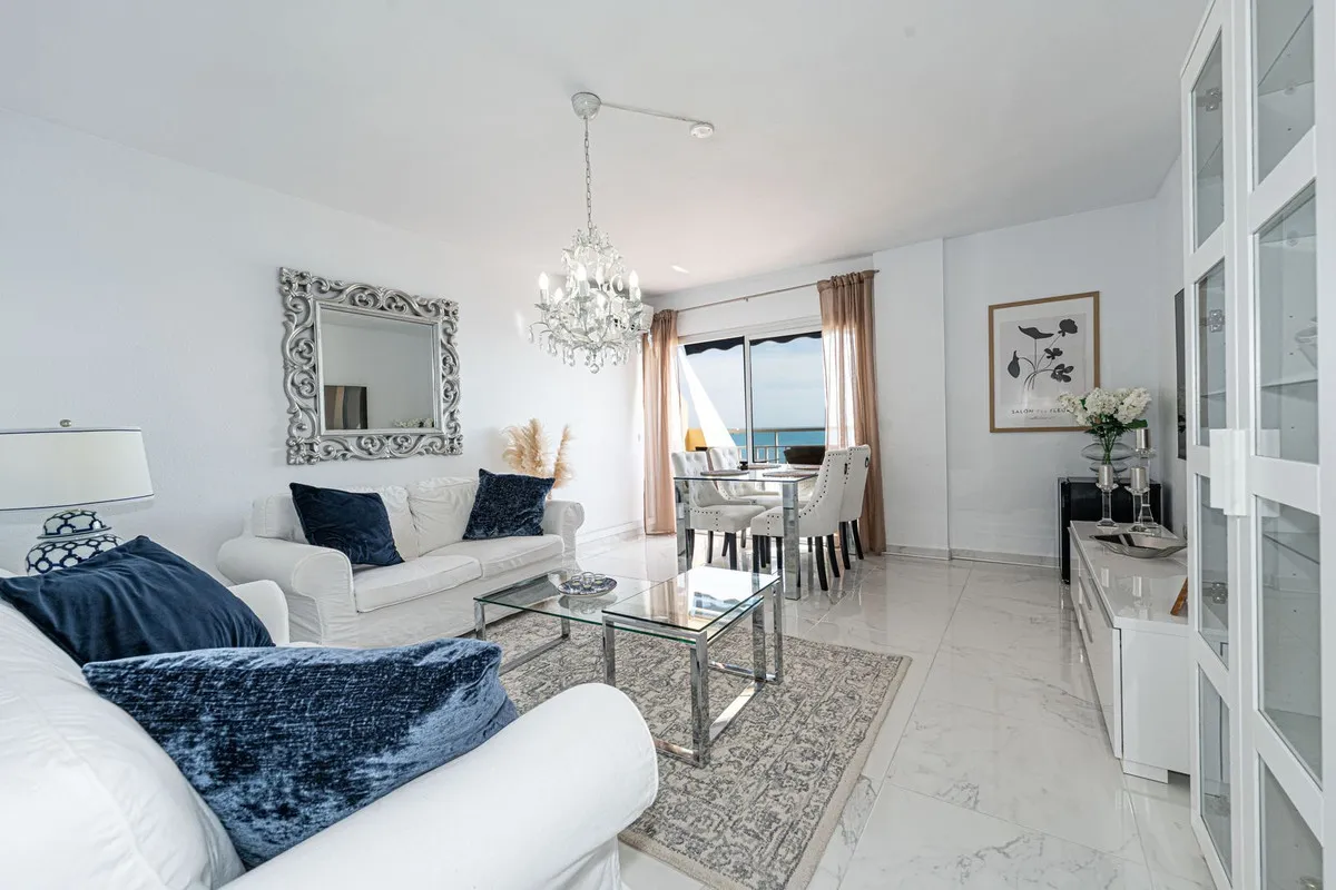 d3b5e328-9169-4a3d-9fe0-10f74cbfb040