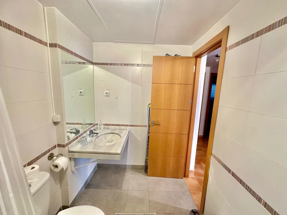 b28fc072-3e6b-46e3-b14e-16a33b5edec4