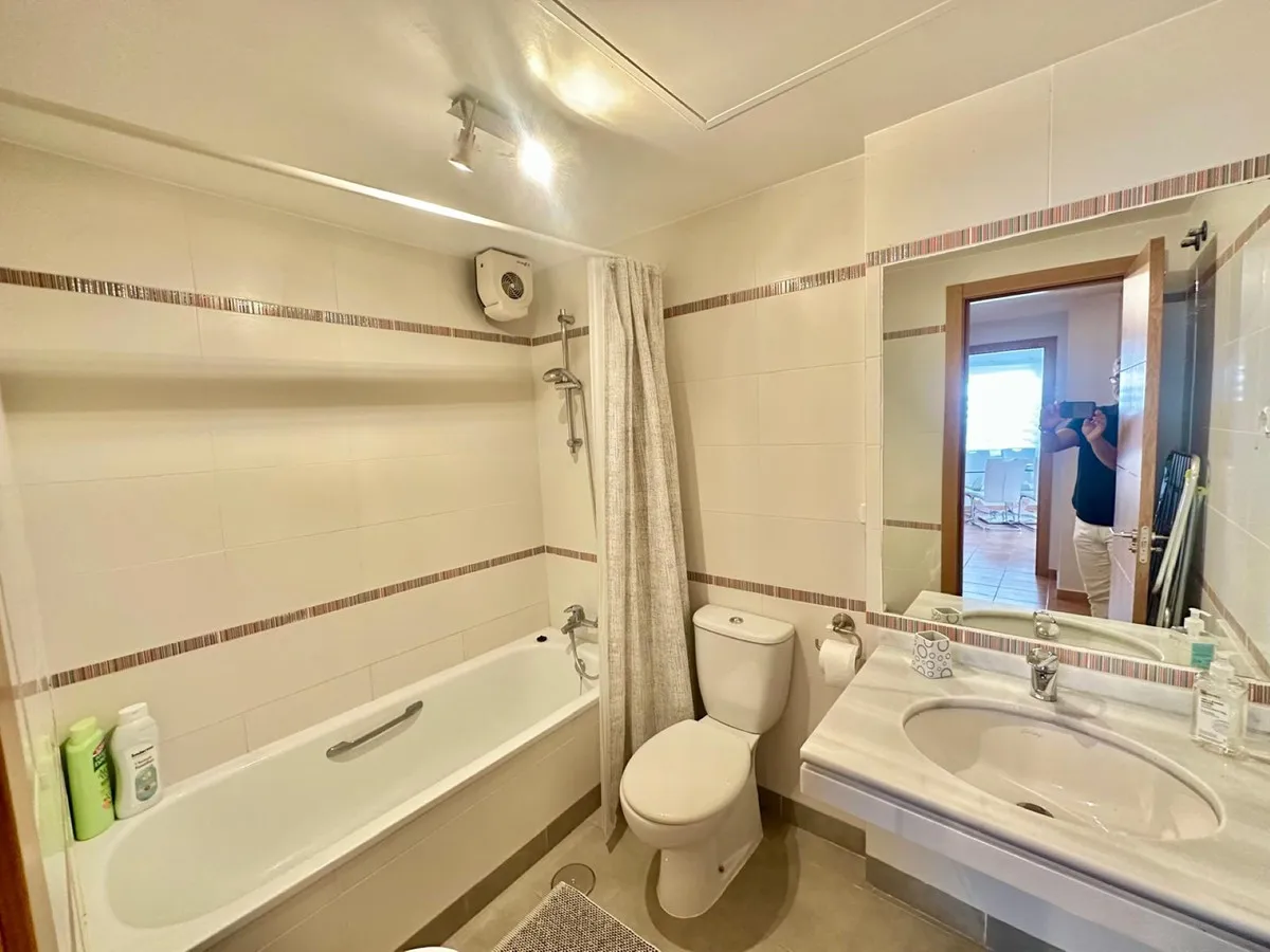 c3392321-0c87-4890-9d3d-093e50387667