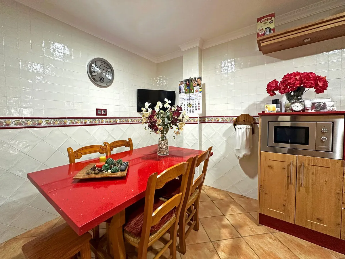 04feb95d-ec71-4a69-ba30-f98a5485f248