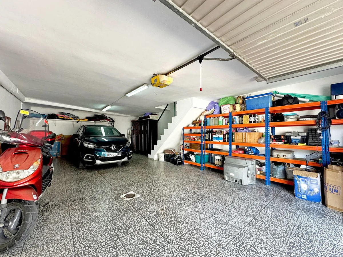 1db2935b-e280-415e-a303-63c058fa9382