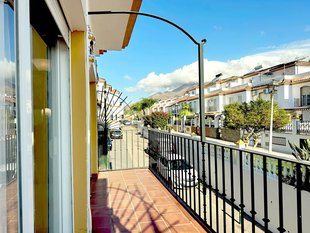 82e01b3a-48b3-4c7b-97c7-da8138e56ffe