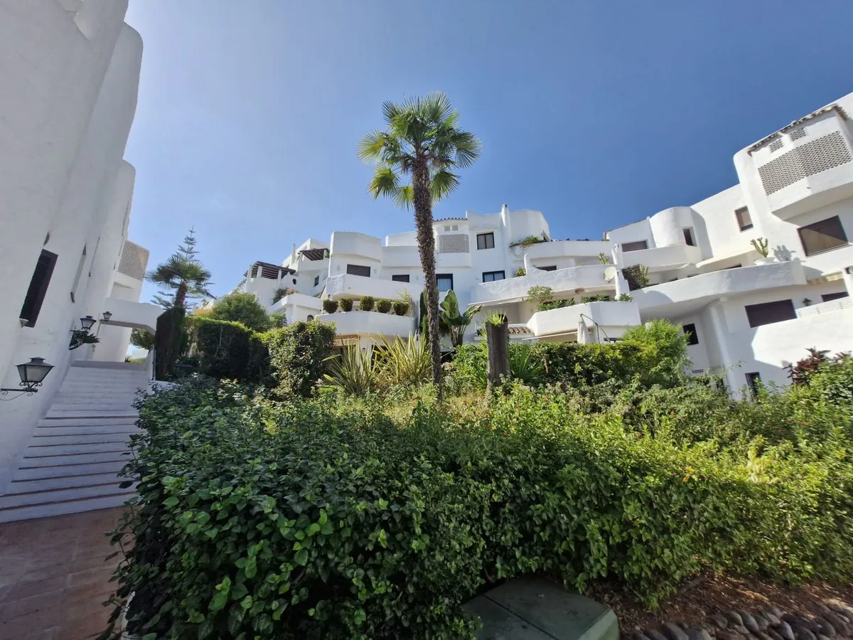 5f6f3f7c-6a5b-46bc-b644-5d2ca21f9cb2