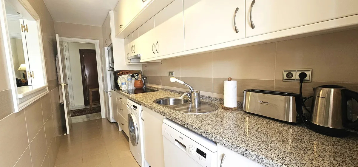 ef7ca820-f0de-4f57-aa33-ab69e30e6ffe