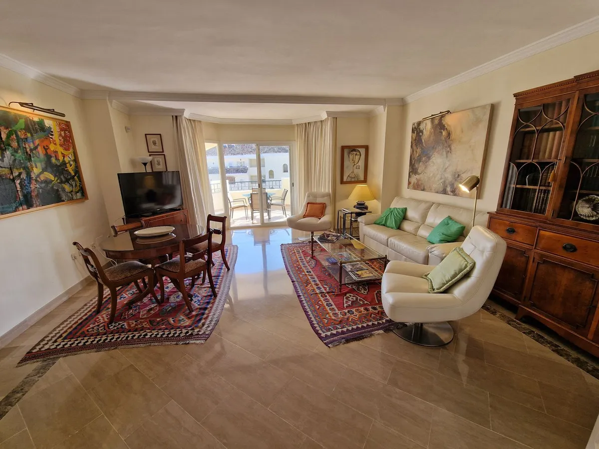 61cb015f-43e0-4cc2-9cb2-0977072f5a3d