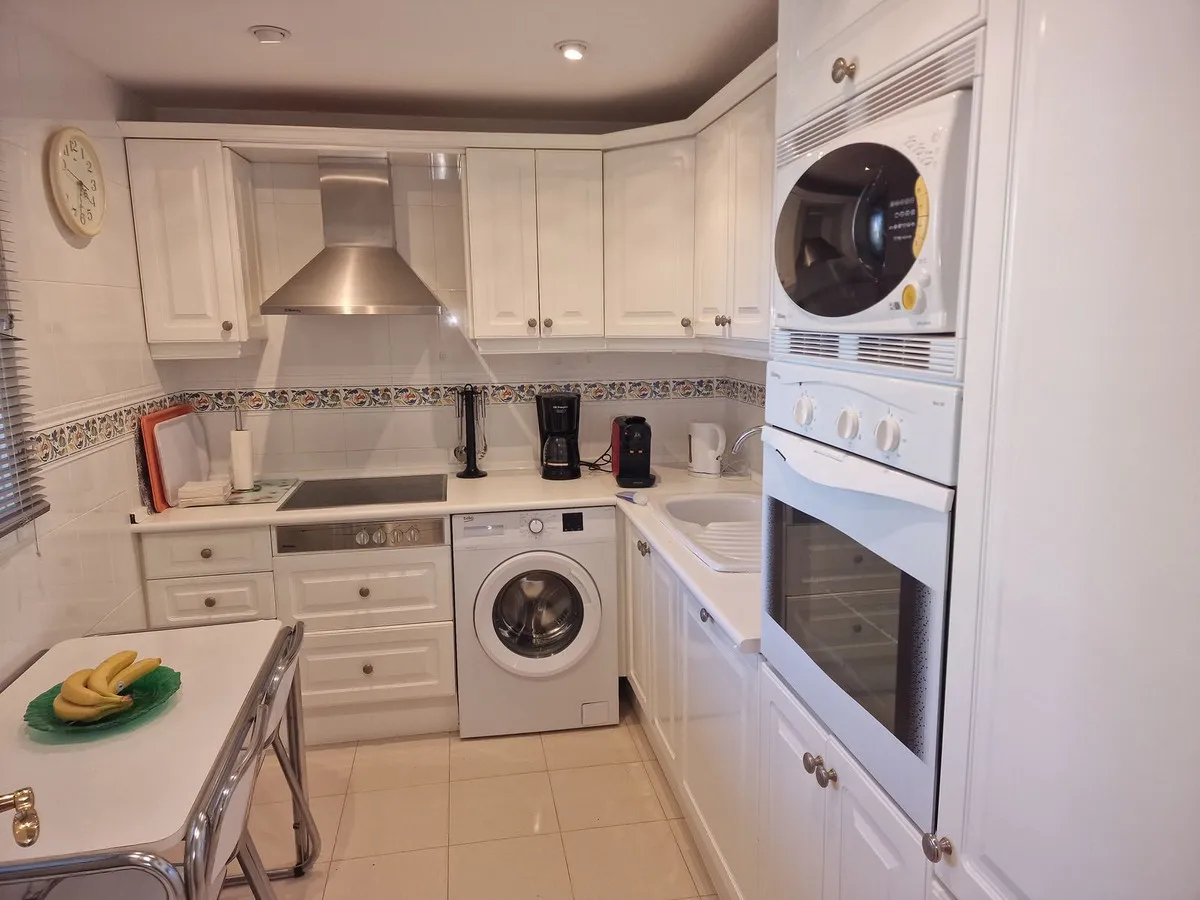 74538361-9a1f-43a1-8112-a94afc4bb516