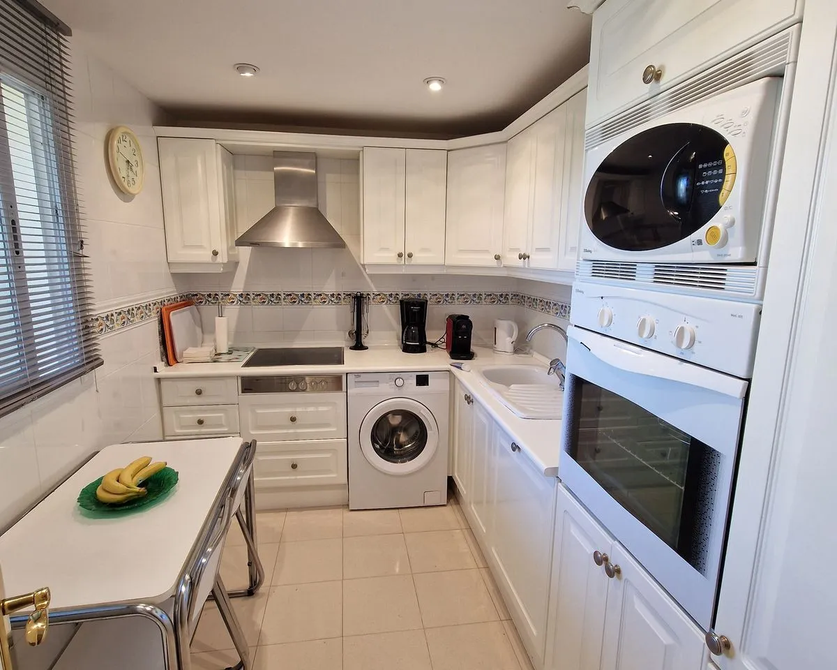 7e87d483-c3fa-4fe7-92b5-383ac0afa7f4