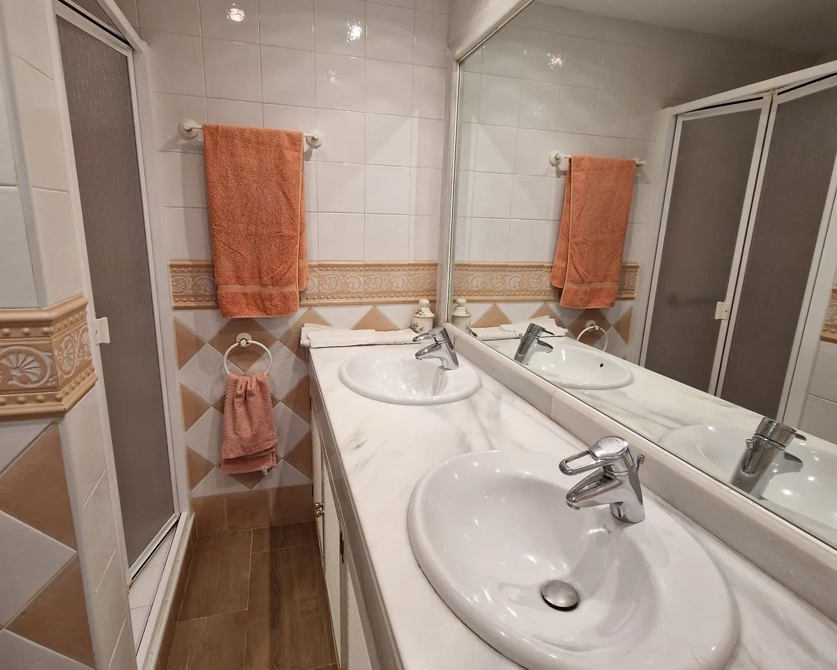 ff80186f-6d0c-45c6-99a7-661e8c195d14