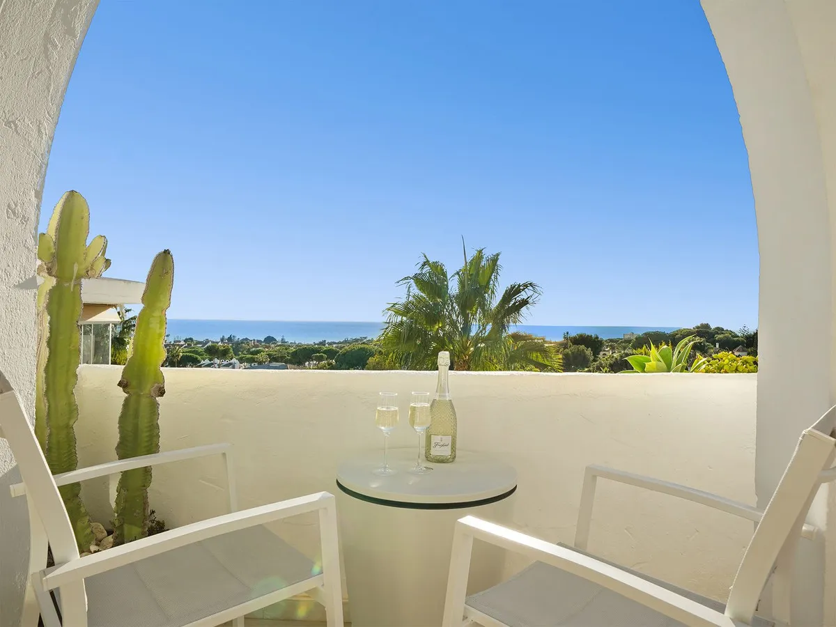 bbde9fb7-f4ba-4c89-b241-7eafeb420b84