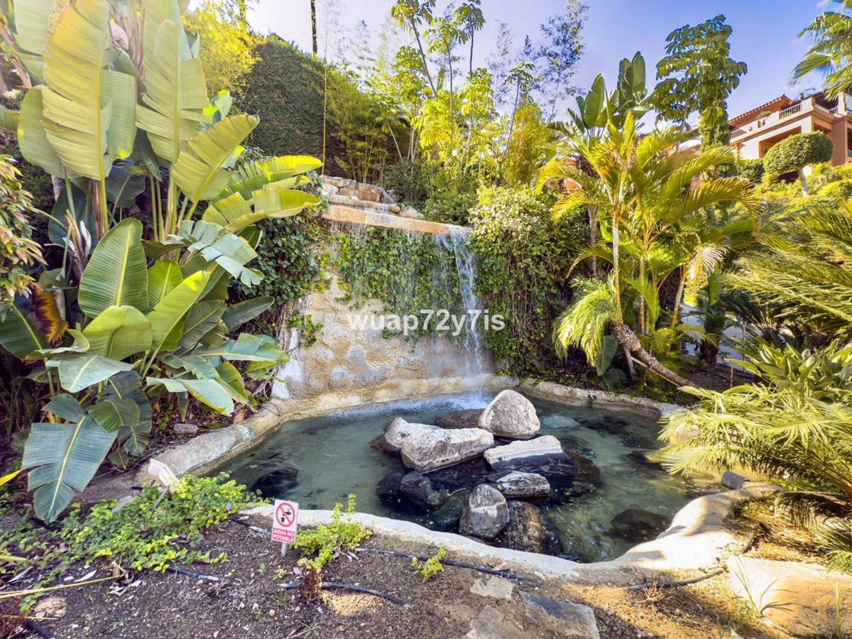 f395bcfc-d3b1-4a02-863b-fb262de92ba2