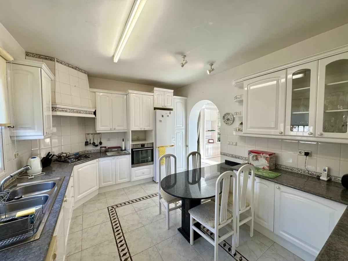 1af92d4c-5088-4430-bb47-13423965be87