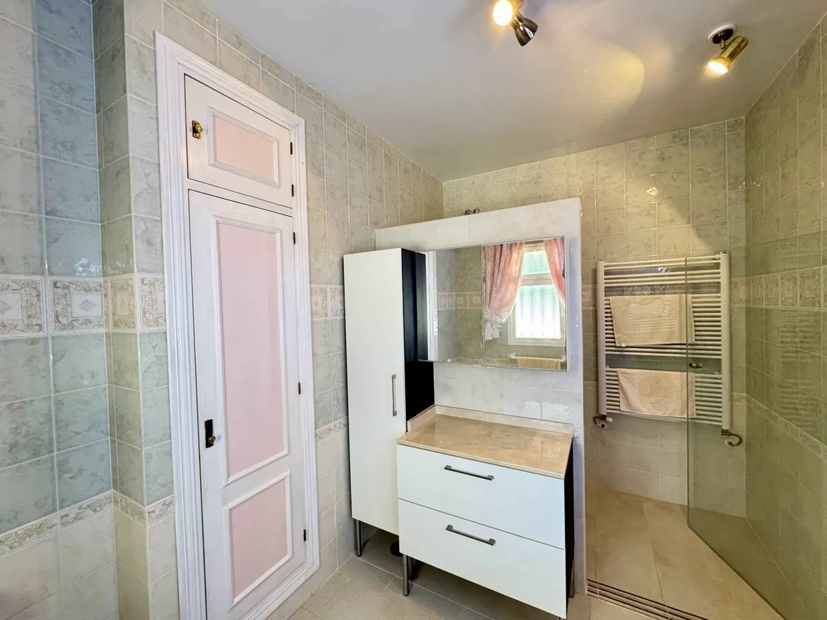 48ae66b2-a754-451a-8c7a-8e491739e311