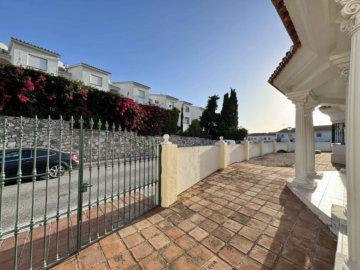 63b1bbf4-a868-411d-97d1-37a159d1f2d5