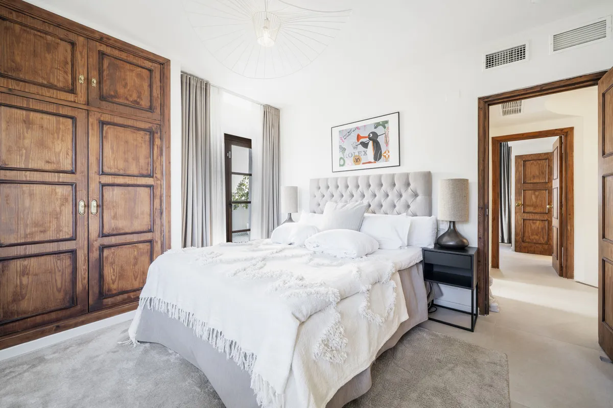 12e6cefe-8fa7-469d-b163-1b5a19154a64