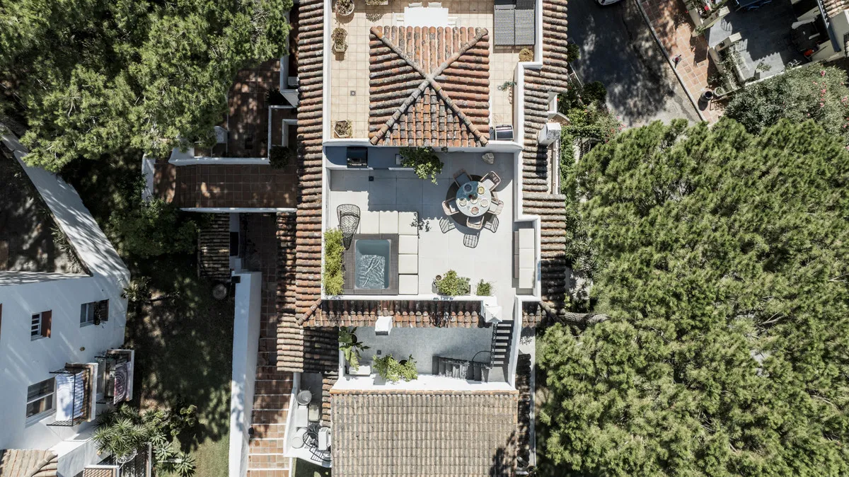 4c5079b1-8b94-42bd-997f-7b956a6a5829