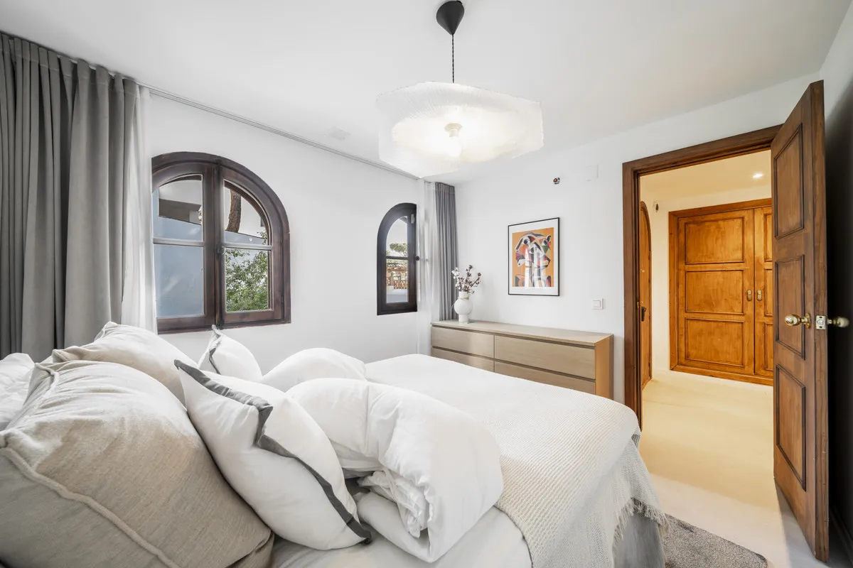 61ff218b-4116-4752-a128-f946af8ecbdb