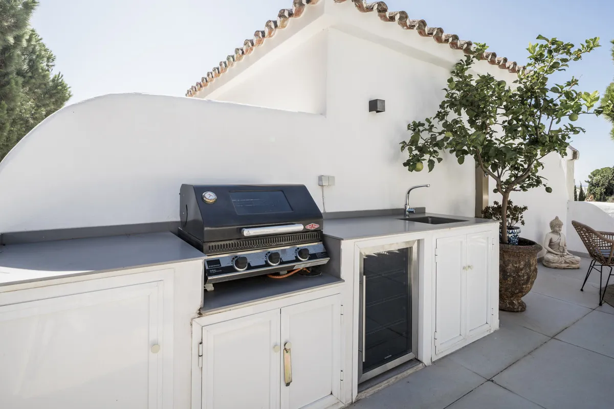 75ed2d5e-dec9-43d4-b9db-d116463f6965