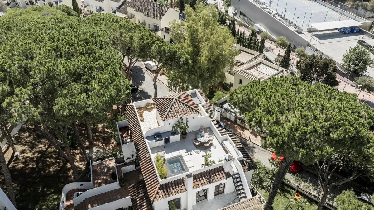 cd6152e9-5760-4af4-b49f-d4b8c1c63658